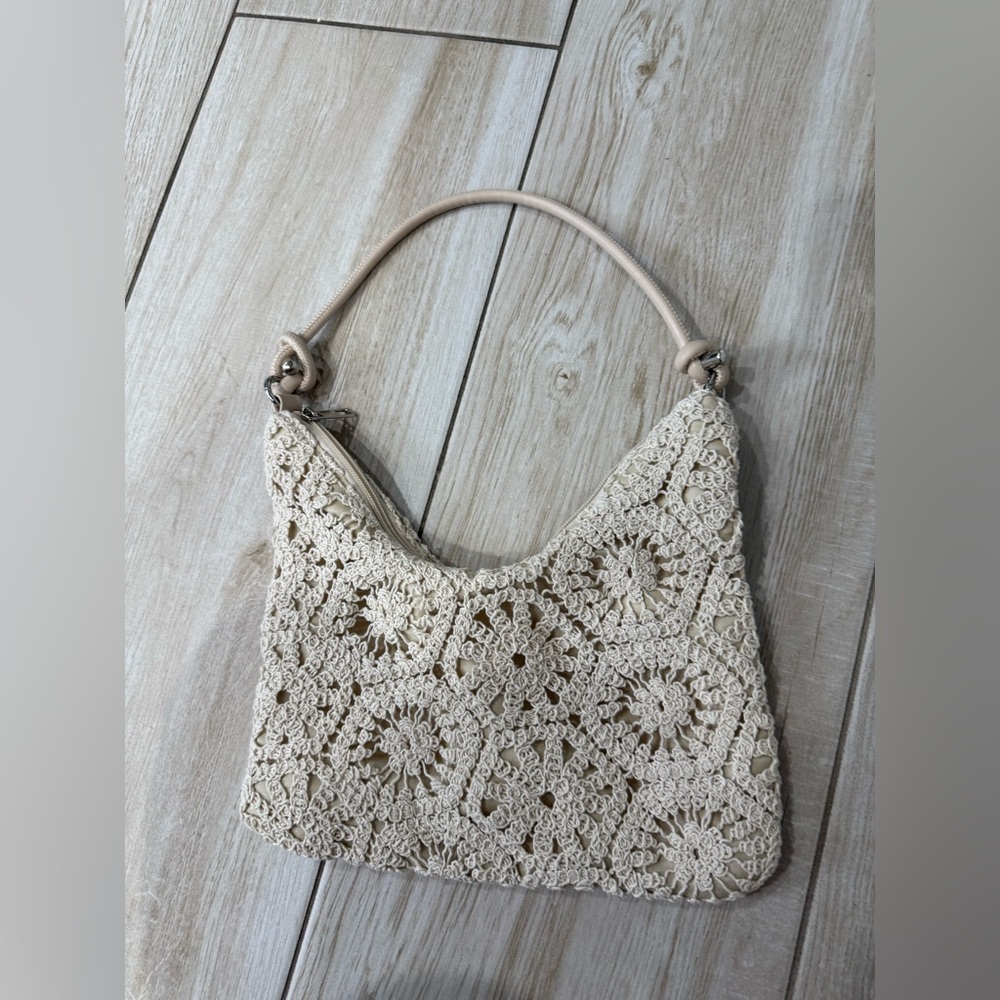 Crochet Pattern Shoulder Bag in Cream